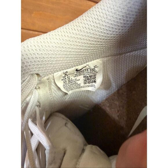 Nike  Mens Air Force 1 Billie Eilish x Low  Triple White quilted patchwork Sz 8 main image 7